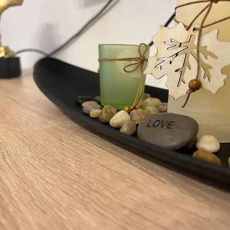 D2 - Oasis Apartment *