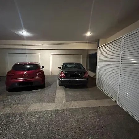 D2 - Oasis Apartment *